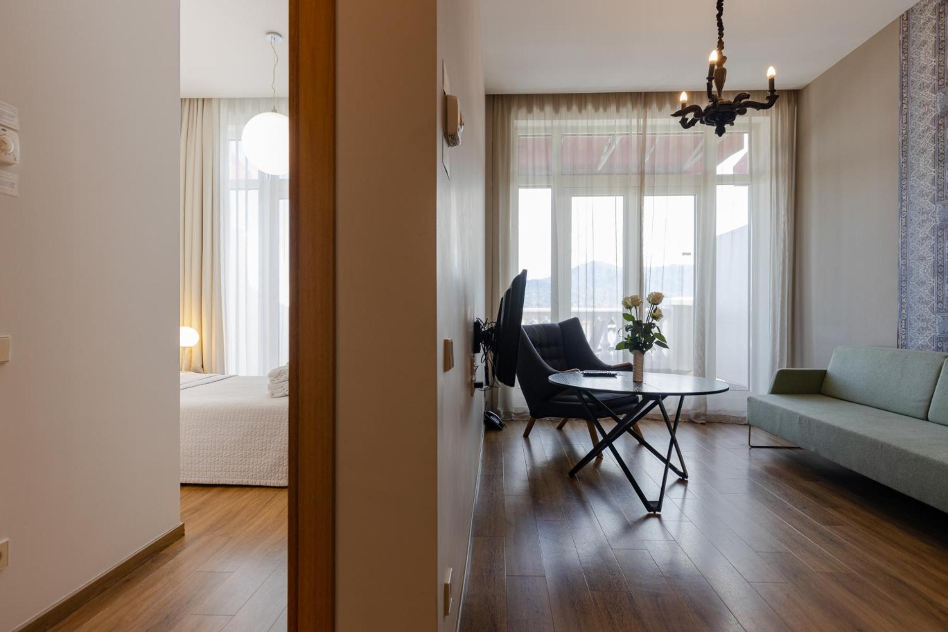 Le Port Boutique Apart Hotel 바투미 외부 사진