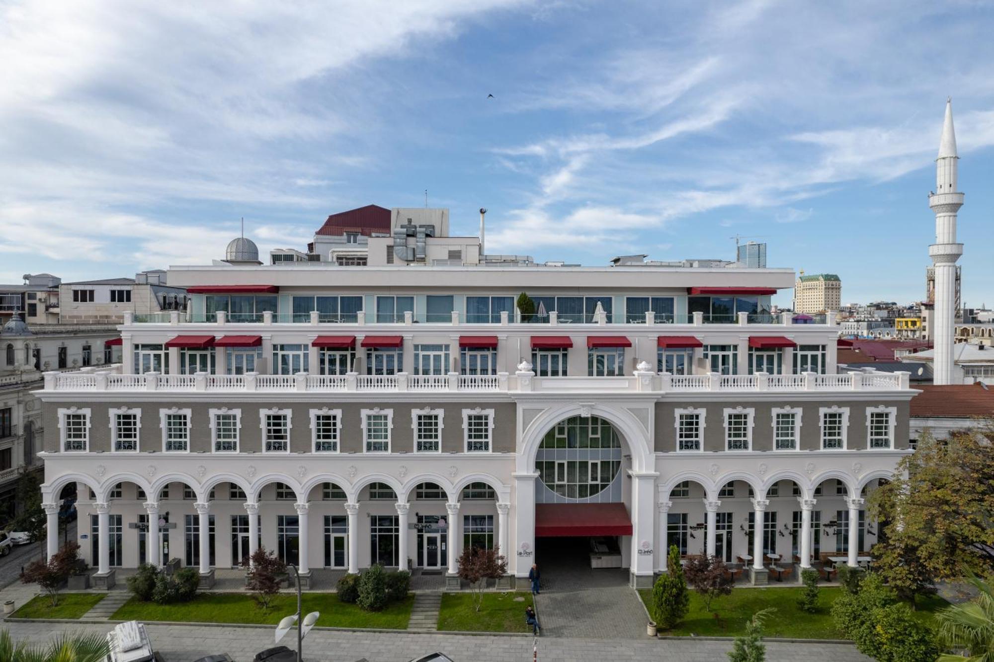Le Port Boutique Apart Hotel 바투미 외부 사진