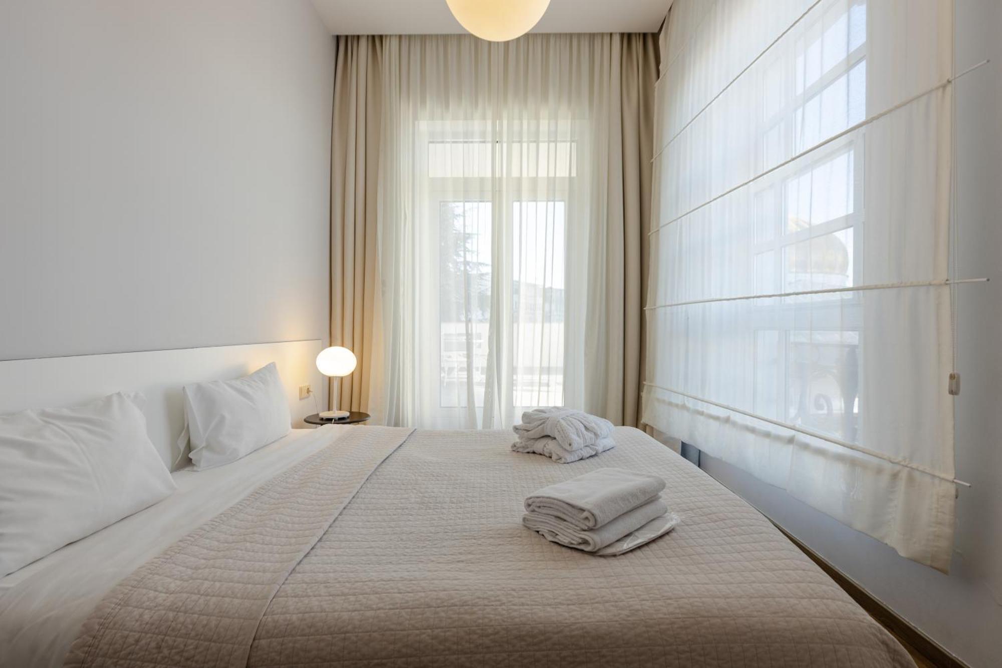 Le Port Boutique Apart Hotel 바투미 외부 사진