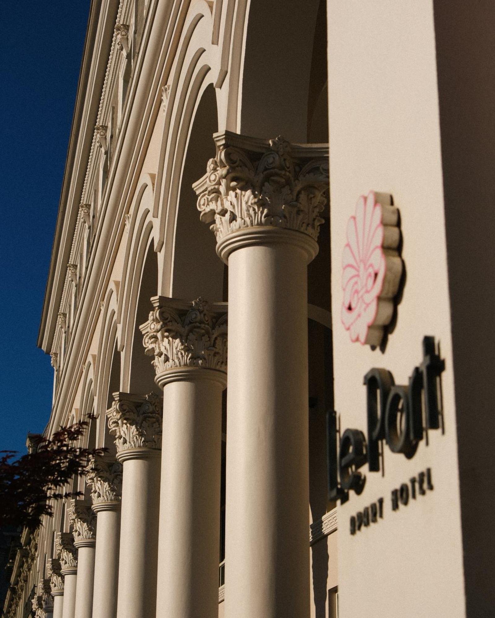Le Port Boutique Apart Hotel 바투미 외부 사진