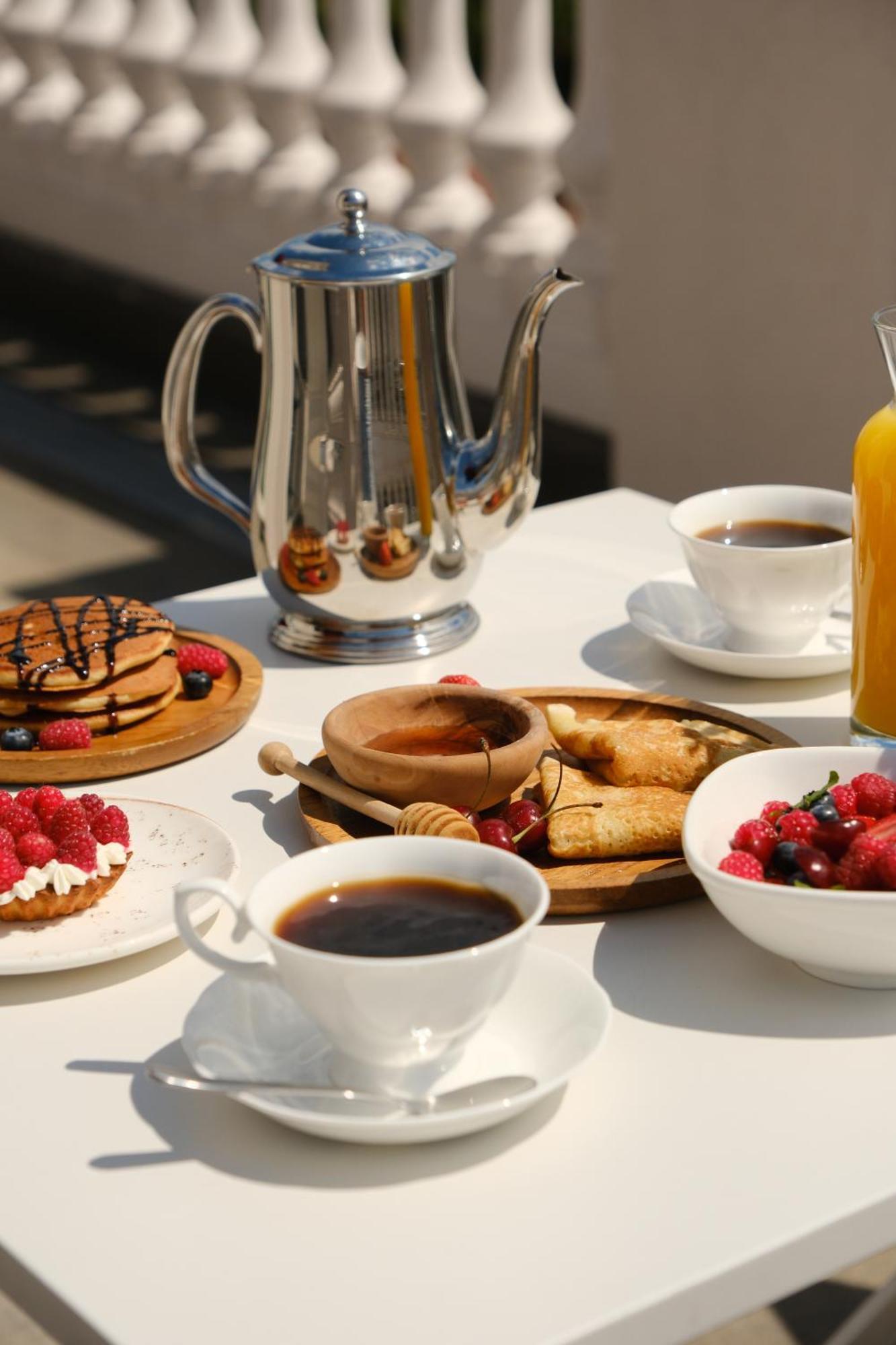Le Port Boutique Apart Hotel 바투미 외부 사진